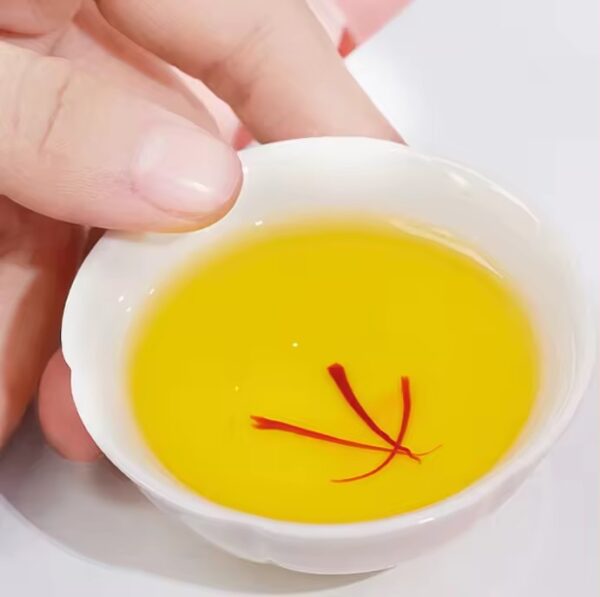 Full Cut Mongra Kashmiri Saffron - Image 3